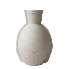 Učitajte sliku u preglednik galerije, / EDGE vaza /