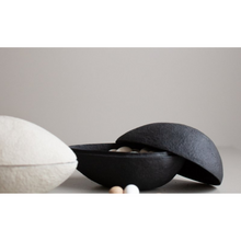 Učitajte sliku u preglednik galerije, / TREAT ukrasna kutija /