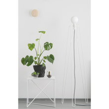 Učitajte sliku u preglednik galerije, / MODEL 2 podna lampa /