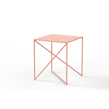 Učitajte sliku u preglednik galerije, / DOT-S stolić /