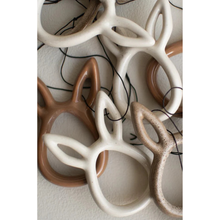 Učitajte sliku u preglednik galerije, / SPRINKLE RABBIT viseći ukras /
